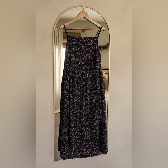 Floral Maxi Dress - Picture 2 of 8